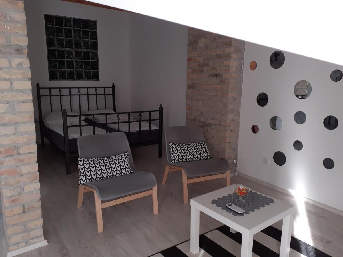 Flora Novi Sad Apartman Kültér fotó