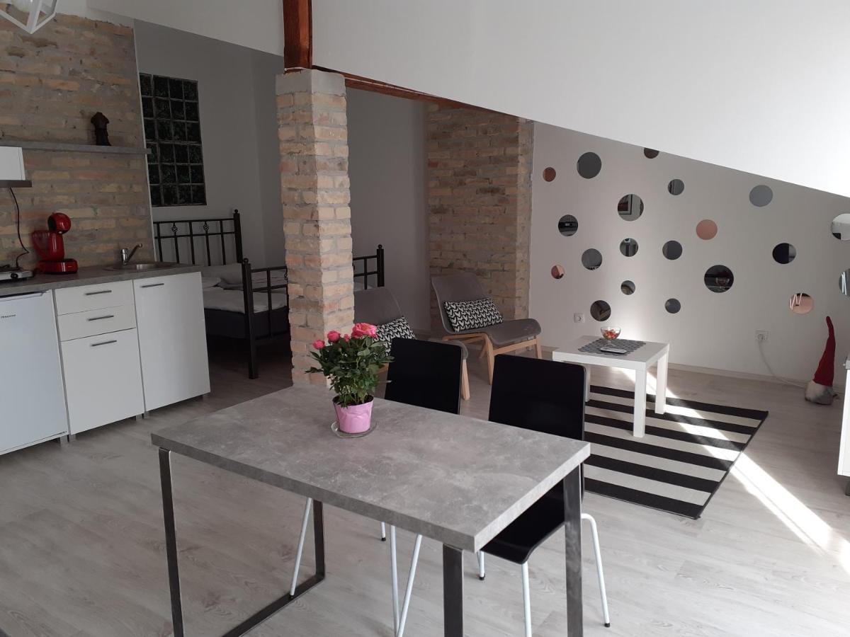 Flora Novi Sad Apartman Kültér fotó