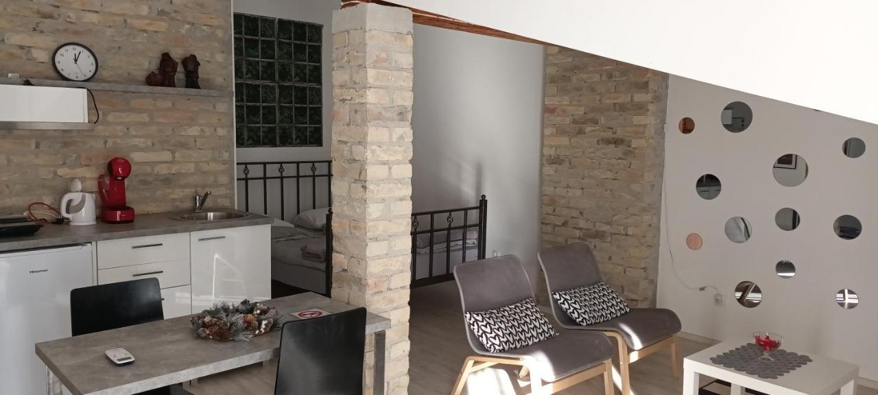 Flora Novi Sad Apartman Kültér fotó